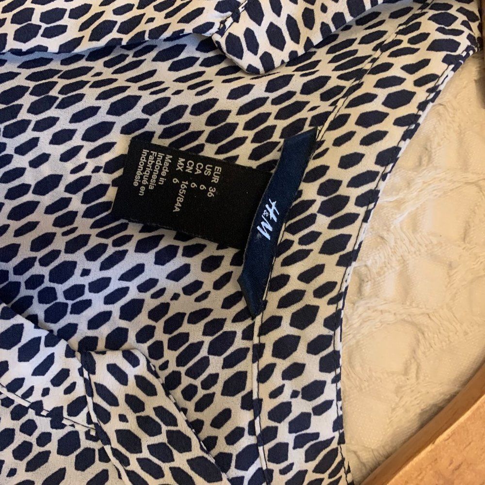 H&M Top Blouse - Picture 3 of 4